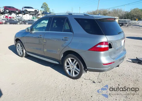 2015 Mercedes-Benz Ml 350 z USA, uszkodzony, nr VIN 4JGDA5JB9FA598759